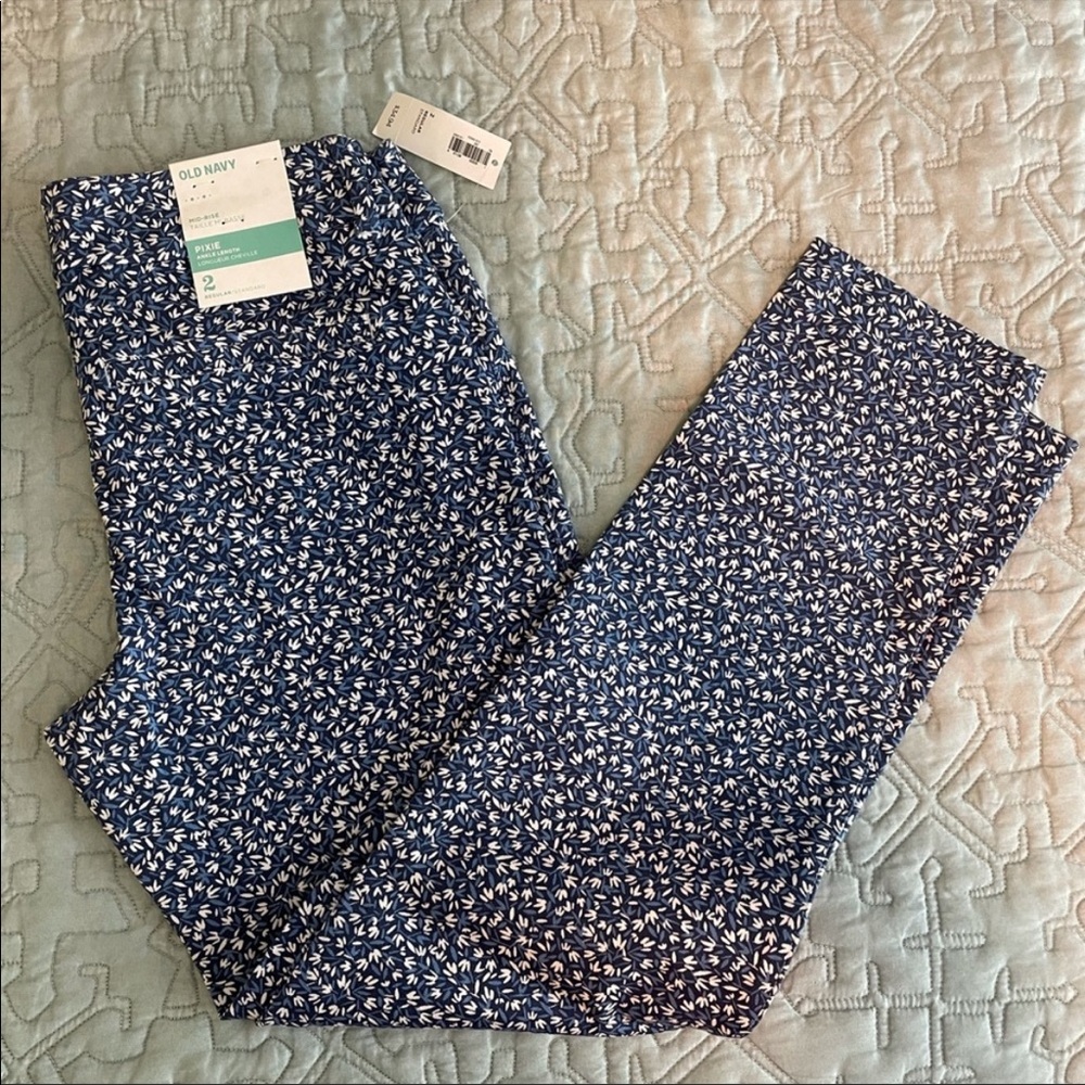 Old Navy Blue Floral Pixie Ankle Pants